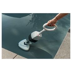 UBBINK Aspirateur de piscine Pool Accu Cleaner couleur noir et blanc