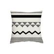 Coussin déco déhoussable en coton noir et blanc imprimés géométriques. Coloris disponibles : Blanc
