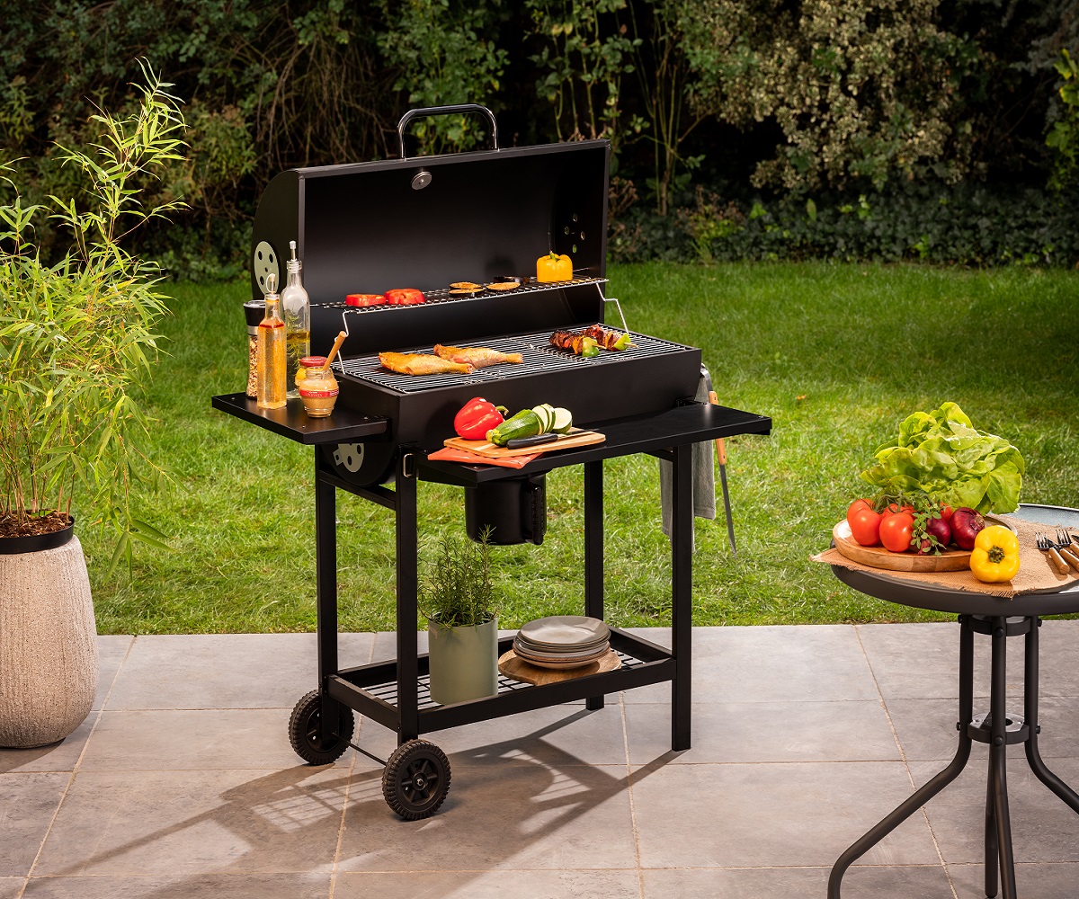 GARDENSTAR Barbecue charbon de bois en acier avec roues 125 x 56 x 93.5 cm  - 2 grilles 60.5 x 20 cm pas cher 