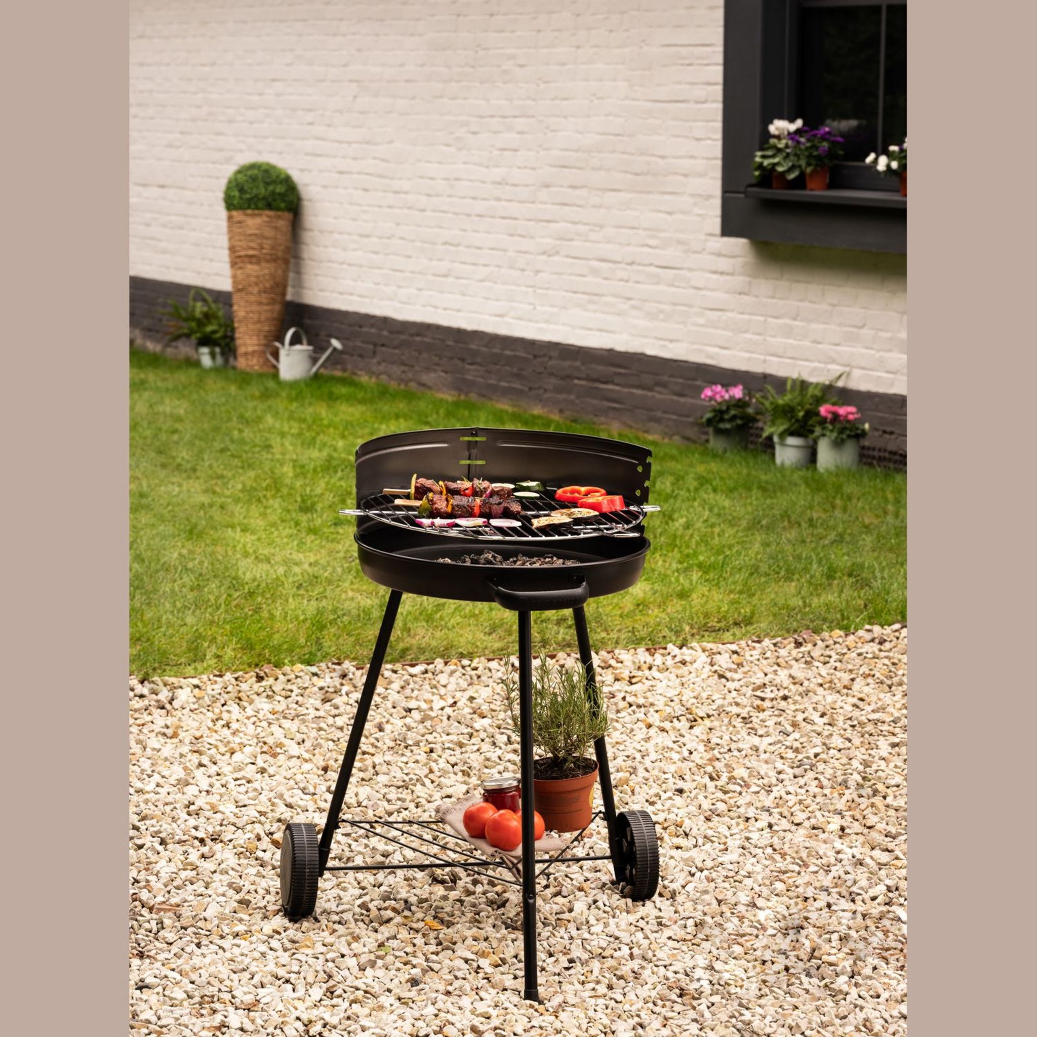 GARDENSTAR Barbecue charbon de bois en acier TITAN pas cher 