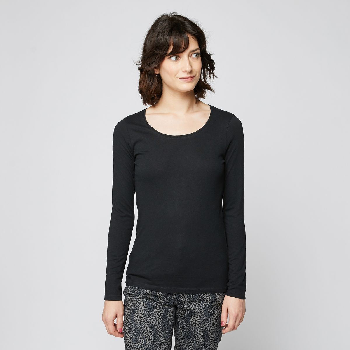 Tee shirt noir manche cheap longue femme