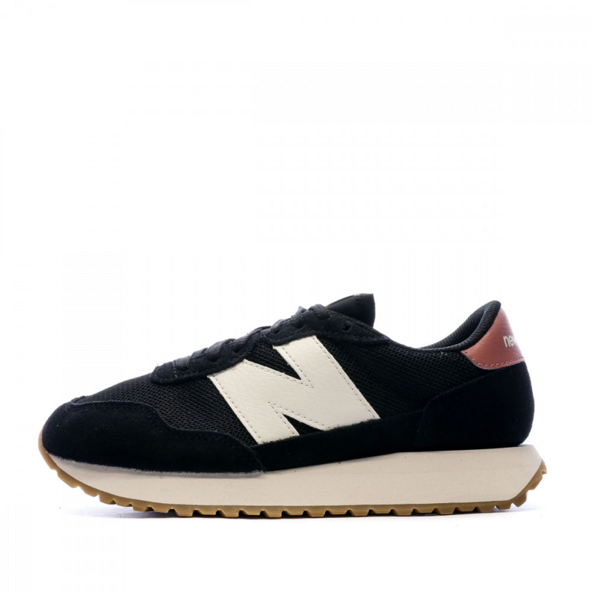 Baskets noires new balance femme sale