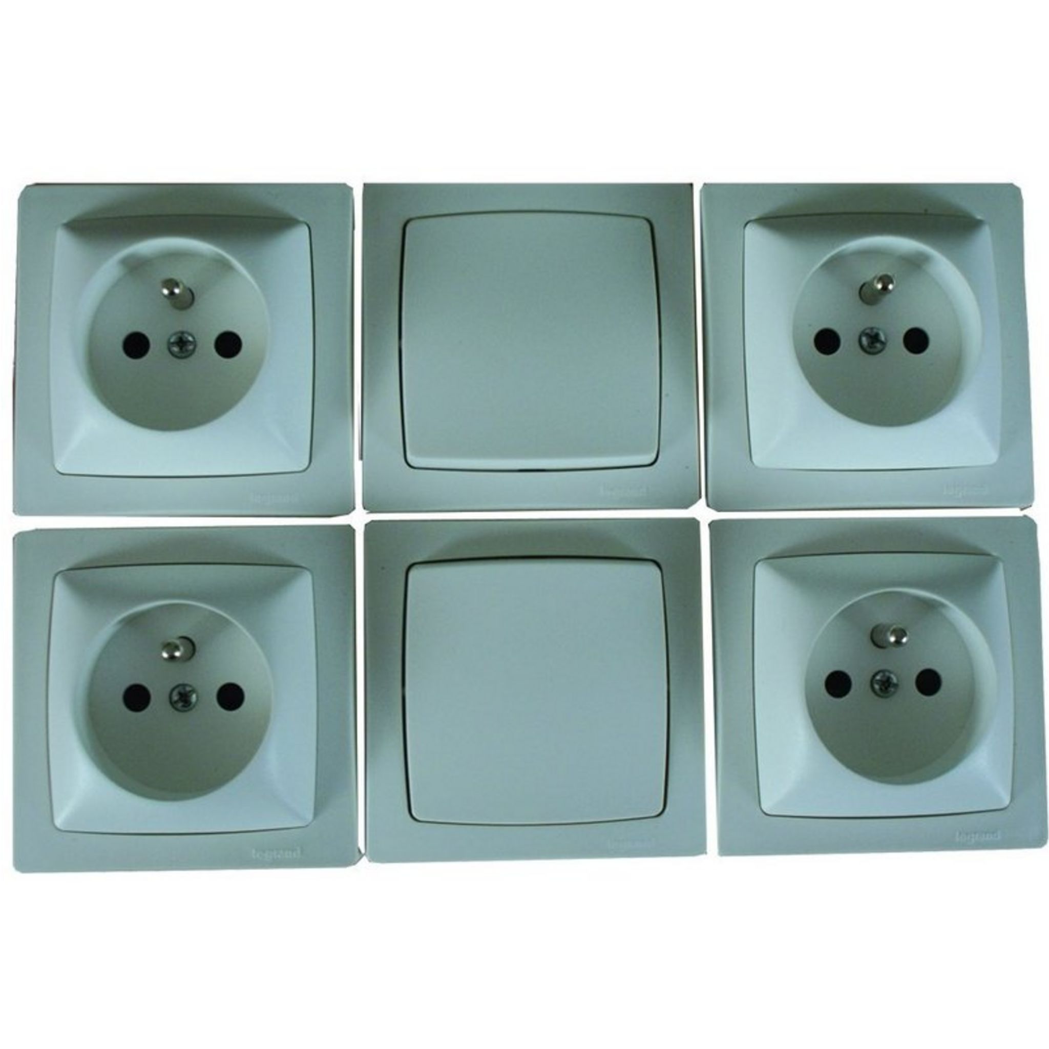 Prise électrique Murale Avec Interrupteur Integre Legrand Legrand ASL lot 2 interrupteurs va et vient + 4 prises 2 pôles + terre pas  cher - Auchan.fr