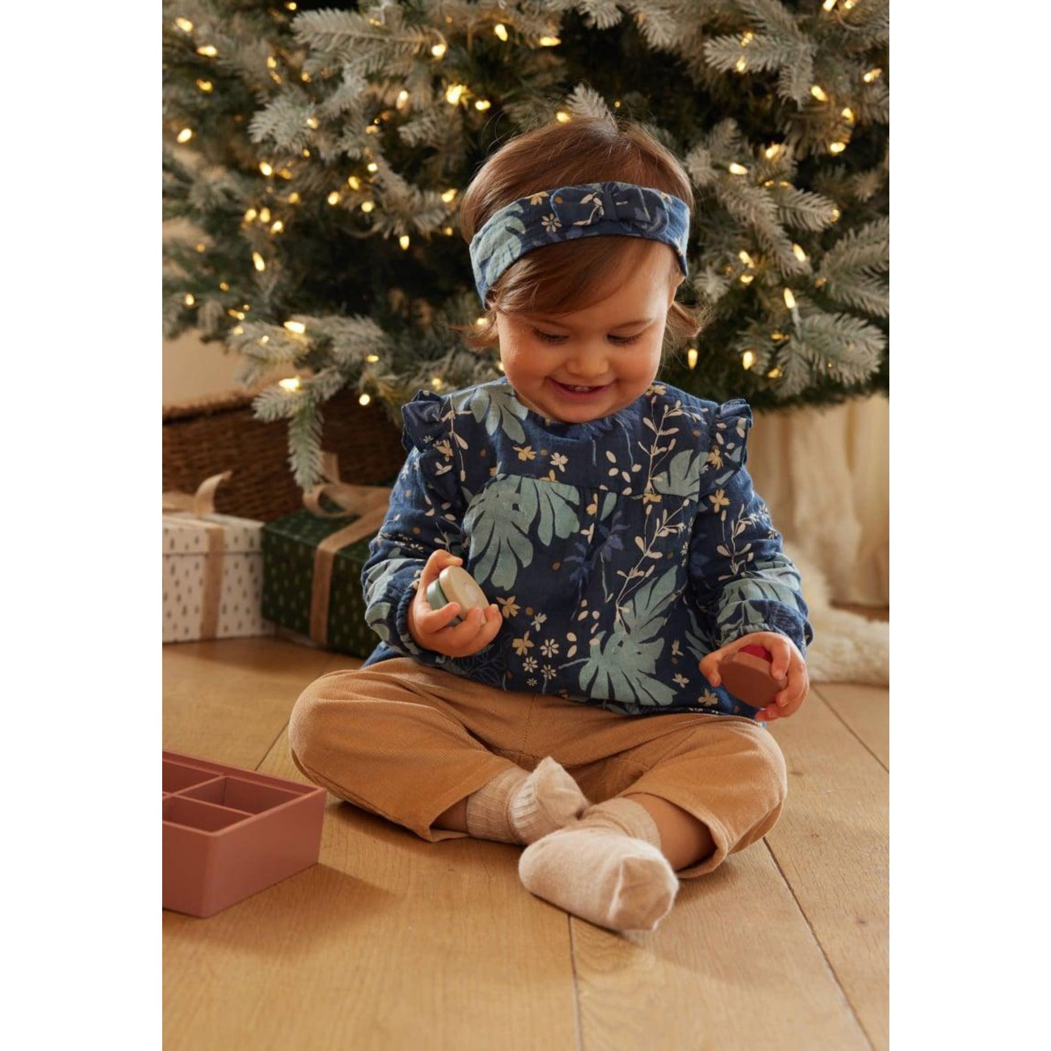 Combinaison Bébé Noël – Lutin de Noël Craquant