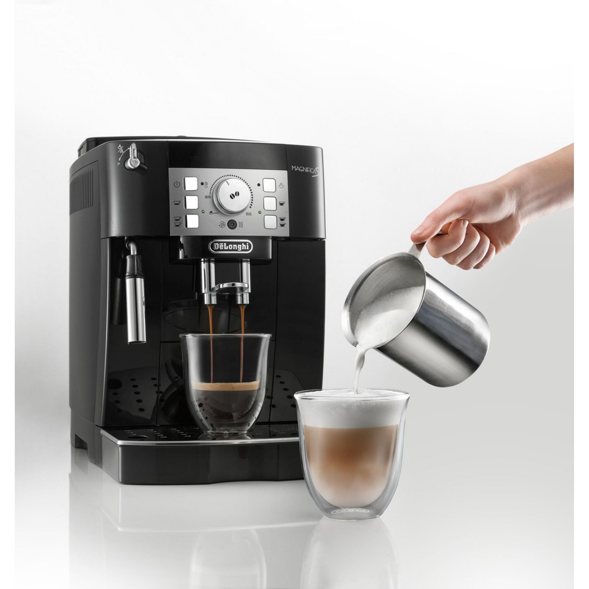 Promo Robot café ecam 22.140.b dëlonghi chez Auchan