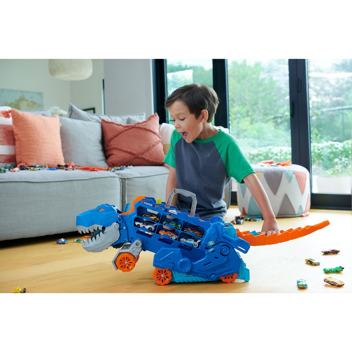 Promo Super Dino Robot Garage Hot Wheels chez Intermarché