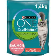 PURINA ONE Dual Nature Croquettes au saumon pour chat stérilisé   1.4kg