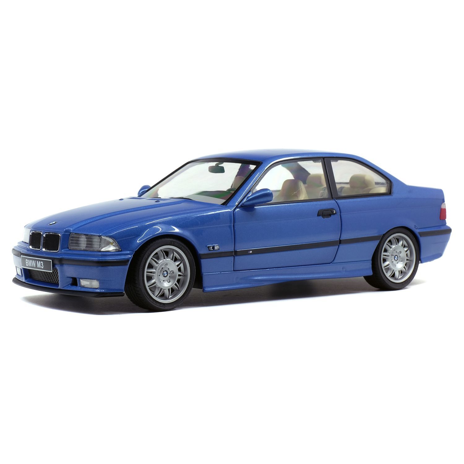 La BMW M3 noire en voiture miniature par Burago au 1/24e miniatures-toys