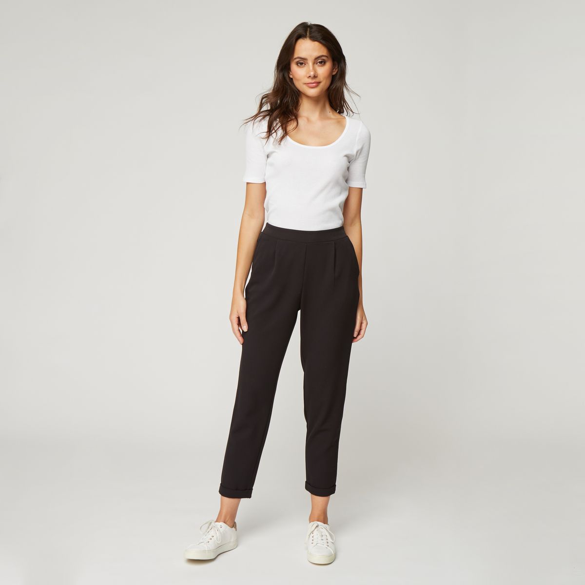 IN EXTENSO Pantalon molleton 7/8 eme noir femme pas cher - Auchan.fr