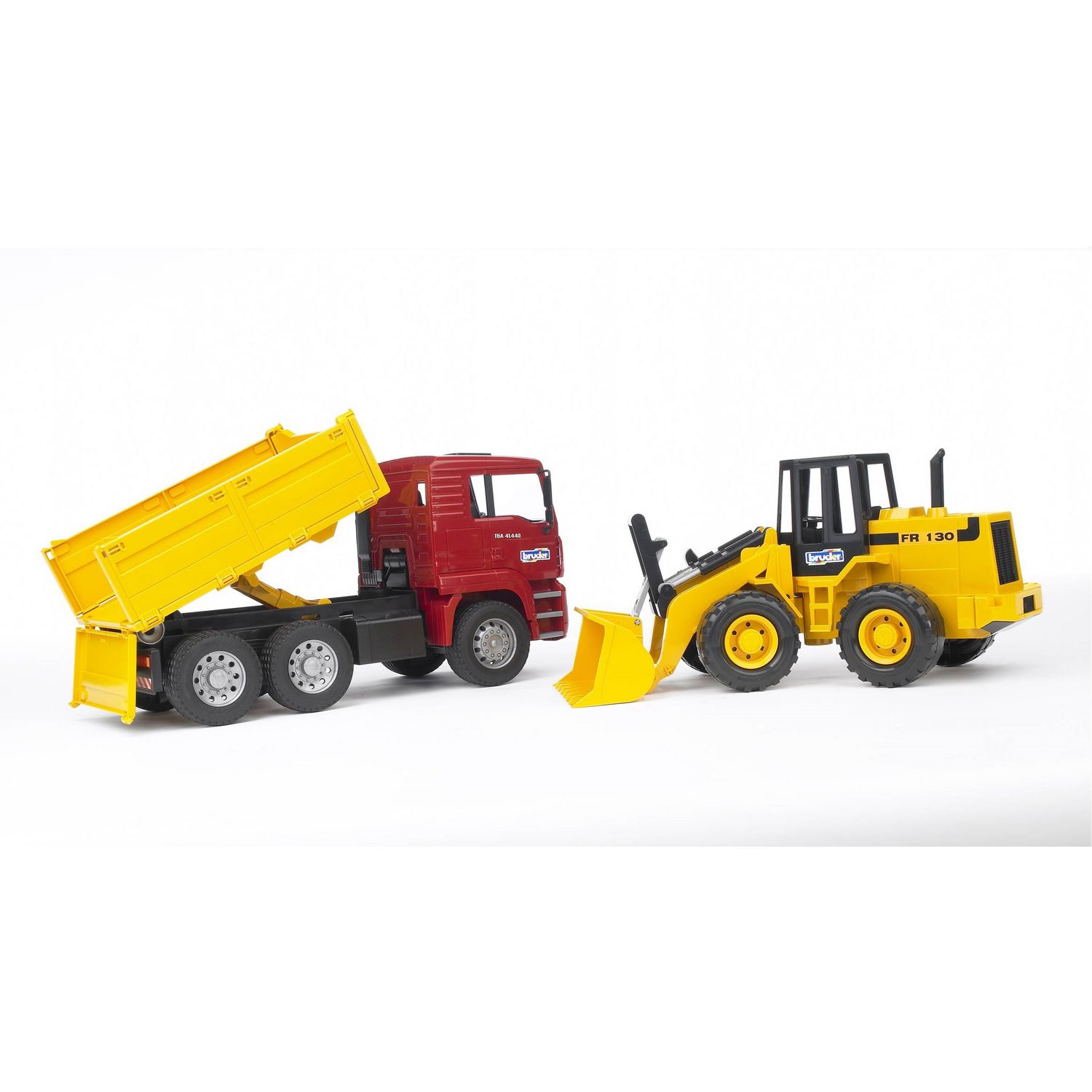 BRUDER Camion de transport MANAVEC tractopelle JCB - Jaune pas cher 