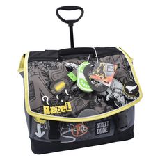 AUCHAN Cartable a roulettes 36 cm Premium brillant dans le noir polyester DINO STREET CODE noir et jaune pas cher Auchan