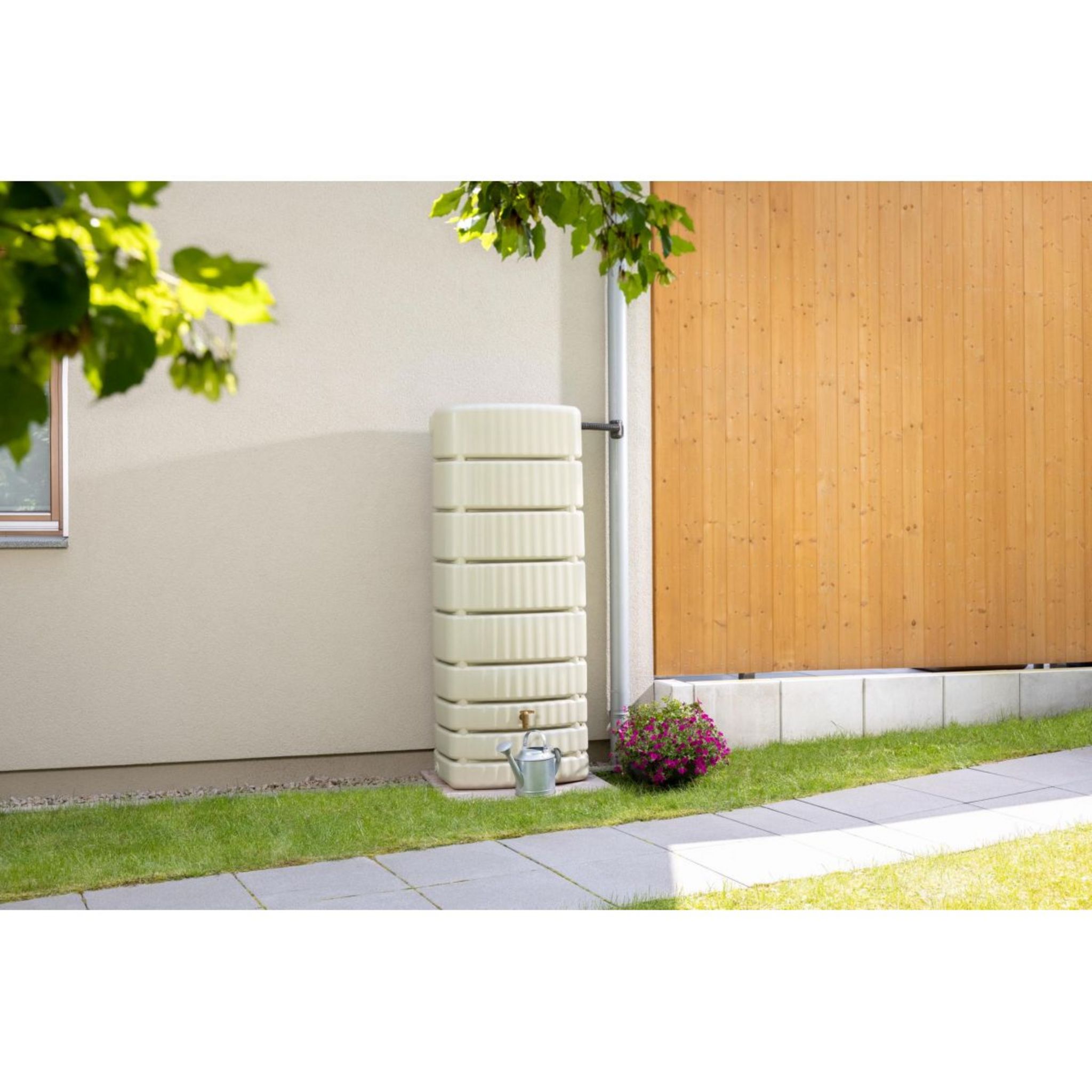 SOLDES 2024 : Récupérateur d'eau de pluie MURAL - 650 Litres - Beige pas  cher