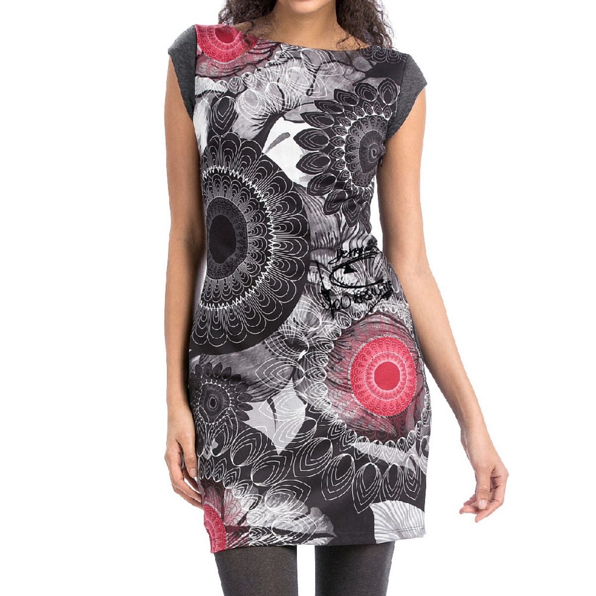 Robe desigual en solde new arrivals