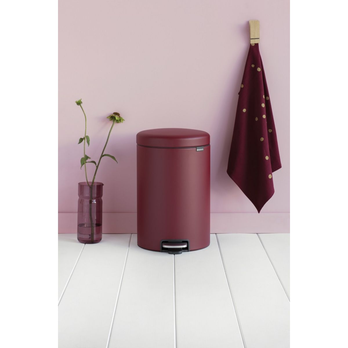 BRABANTIA Poubelle 20 litres avec seau à pédale bordeau pas cher ...