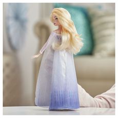 HASBRO Poupée Elsa chantante 27 cm - Reine des neiges 2 - Princesse Disney